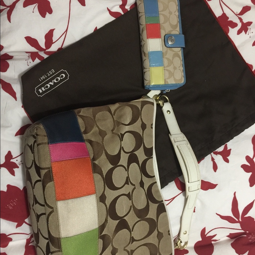 Coach bag with dust cover and wallet!
